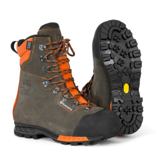 Nahast kaitsesaapad Functional 24, suurus 46 pilt